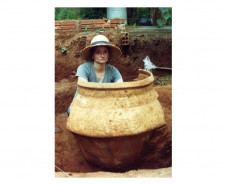 Cláudia Inês Parellada, a arqueóloga que tem o Museu Paranaense como segundo casa