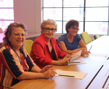Biblioteca Pública tem programação especial durante o Mês da Mulher - Encontro da Oficina Permanente de Poesia