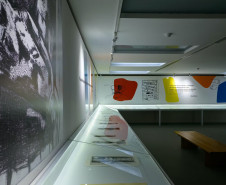 Curitiba, 03 de novembro de 2022 - Exposição “Luz e Espaço” localizada em em duas salas no 3º andar da Torre do Olho do Museu Oscar Niemeyer (MON)