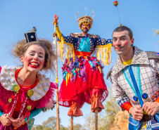 Crianças no Teatro chega a Londrina com o espetáculo “Encontro de Gigantes”