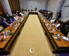 A ministra da Cultura, Margareth Menezes, participou do encerramento do Fórum Nacional de Secretários e Dirigentes Estaduais da Cultura, realizado na capital paranaense.