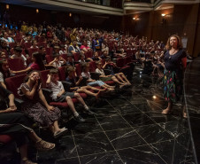 Programa Crianças no Teatro chega ao Noroeste, Campos Gerais e RMC em junho