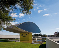 MON divulga programação para a 21ª Semana Nacional de Museus. Na foto, fachada Museu Oscar Niemeyer (MON).