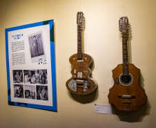 A exposição procura transmitir a abordagem local, nacional e global do choro -