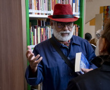 Biblioteca Pública do Paraná inaugura Estante Afro — Maria Águeda com mais de 500 livros. Foto: Kraw Penas/SEEC 