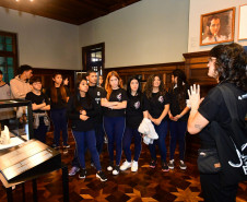 Programa Partiu Museu promove visitas guiadas para alunos da rede estadual do Paraná