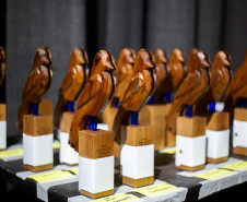 Troféu Gralha Azul premia peças e personagens do teatro na 40º edição