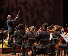 4 mil pessoas prestigiam abertura da temporada da Orquestra Sinfônica do Paraná