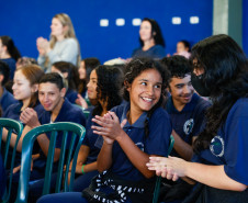 Escola de Dança Teatro Guaíra estreia nova temporada de apresentações nos colégios