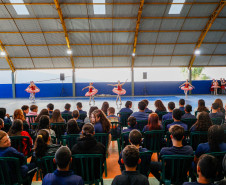 Escola de Dança Teatro Guaíra estreia nova temporada de apresentações nos colégios