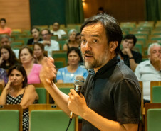 Biblioteca Pública do Paraná (BPP) - Ler Junto, com Guilherme Shibata – Todas as segundas-feiras, às 18h30, acontece o encontro para leitura guiada e discussão com o público sobre os contos da literatura brasileira e mundial. O próximo texto, no dia 27, é o conto "A Dama do Cachorrinho", de Anton Pavlovitch Tchekhov, no Auditório da BPP