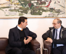O governador Carlos Massa Ratinho Junior iniciou a nova missão internacional nesta segunda-feira (06) em Paris, na França, com um encontro com o presidente do Centro Georges Pompidou, Laurent Le Bon
