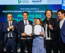Paraná firma parceria com Centre Pompidou para construção do Museu Internacional de Arte de Foz do Iguaçu