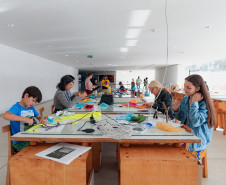 Museu Oscar Niemeyer oferece oficinas e visitas mediadas gratuitas em agosto
