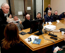 Normativas fortalecem proteção do patrimônio arqueológico da Cidade Real do Guairá. Na foto, reunião Cepha