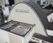 Com investimento de R$ 1,2 milhão, começa revitalização da cobertura do Teatro Guaíra