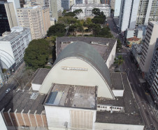 Com investimento de R$ 1,2 milhão, começa revitalização da cobertura do Teatro Guaíra