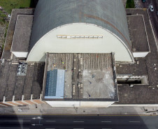 Com investimento de R$ 1,2 milhão, começa revitalização da cobertura do Teatro Guaíra