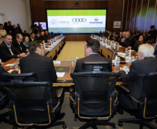 Apresentação da Fábrica de Ideais pelo governador do Paraná, Carlos Massa Ratinho Jr., e a empresa Audi.