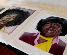 Museu Casa Alfredo Andersen (MCAA) - Segredo da Cor – A exposição "Segredo da Cor", já em exibição no museu, traz uma poderosa coleção de obras de Cecifrance Aquino, com foco na temática antirracista