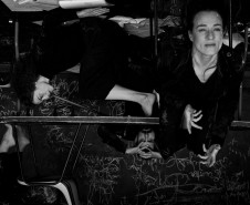Teatro José Maria Santos recebe peça baseada na obra de Leminski