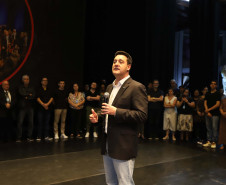 O governador Carlos Massa Ratinho Junior anuncia nesta quinta-feira (12) o repasse R$ 50 milhões para reforma, revitalização, adequação e modernização da estrutura do teatro, além da aquisição de novos equipamentos e instrumentos para Orquestra Sinfônica do Paraná
