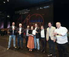 O governador Carlos Massa Ratinho Junior anuncia nesta quinta-feira (12) o repasse R$ 50 milhões para reforma, revitalização, adequação e modernização da estrutura do teatro, além da aquisição de novos equipamentos e instrumentos para Orquestra Sinfônica do Paraná