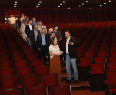 O governador Carlos Massa Ratinho Junior anuncia nesta quinta-feira (12) o repasse R$ 50 milhões para reforma, revitalização, adequação e modernização da estrutura do teatro, além da aquisição de novos equipamentos e instrumentos para Orquestra Sinfônica do Paraná