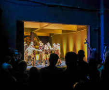 "Guaíra do Avesso": uma visita encenada pelos bastidores do teatro em celebração aos 140 Anos do Teatro Guaíra