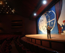 Teatro Guaira, 140 anos do Teatro Guaíra, murais do Poty Lazzarotto Fotos Gilson Abreu