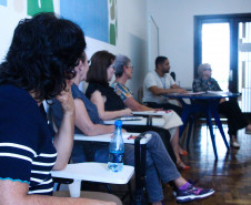 Biblioteca Pública do Paraná (BPP) -  Roda de Leitura 60+ – Encontros quinzenais voltados para o público acima de 60 anos, focados na leitura e discussão de obras da literatura mundial