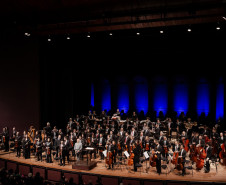 Centro Cultural Teatro Guaíra - Guairão - Orquestra Sinfônica do Paraná I "Raízes Brasileiras"