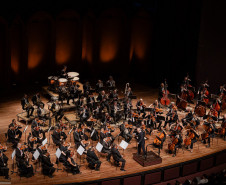 Série Ouro: Orquestra Sinfônica do Paraná atrai mais de 13,8 mil pessoas - Os concertos da Série Ouro apresentaram as quatro sinfonias do compositor alemão Johannes Brahms e trouxe convidados de renome internacional -