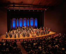 Série Ouro: Orquestra Sinfônica do Paraná atrai mais de 13,8 mil pessoas - Os concertos da Série Ouro apresentaram as quatro sinfonias do compositor alemão Johannes Brahms e trouxe convidados de renome internacional