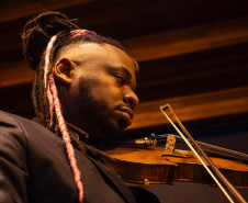 Orquestra Sinfônica do Paraná apresenta "Encontro com o Barroco" neste domingo