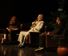 Diretor de "O Poderoso Chefão", Francis Ford Copolla lota Teatro Guaíra em aula de cinema