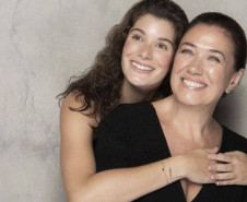 “A Lista” une Lilia Cabral e a filha Giulia Bertolli no palco do Guairão no dia 30