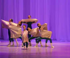 Escola de Dança Teatro Guaíra apresenta o espetáculo “Crisálida” na sexta-feira