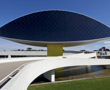 Museu Oscar Niemeyer abrirá normalmente nos feriados dos dias 15 e 20 de novembro