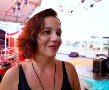 Espetáculo no Litoral mistura teatro e circo para conscientizar sobre importância da água