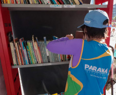 Praia e leitura: Biblioteca Pública promove doações e empréstimos no Verão Maior