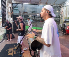 Pagode da banda Terezo e Campeonato Paranaense agitaram o Palco Sunset