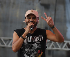 Pagode da banda Terezo e Campeonato Paranaense agitaram o Palco Sunset