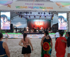 Pagode da banda Terezo e Campeonato Paranaense agitaram o Palco Sunset