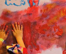 Diogo Nogueira e Coral Sanepar, arte nos museus e mostra em Antonina agitam a cultura