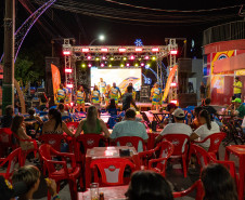 Shows de samba e sertanejo abrem temporada dos palcos Sunset no Noroeste