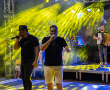 Shows de samba e sertanejo abrem temporada dos palcos Sunset no Noroeste