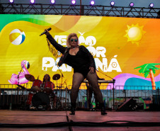 Denorex 80 leva música para todos os gostos em show no Palco Sunset de Caiobá