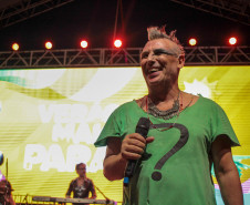 Denorex 80 leva música para todos os gostos em show no Palco Sunset de Caiobá