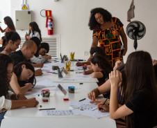 Diogo Nogueira e Coral Sanepar, arte nos museus e mostra em Antonina agitam a cultura